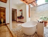 Deluxe Pool Villa